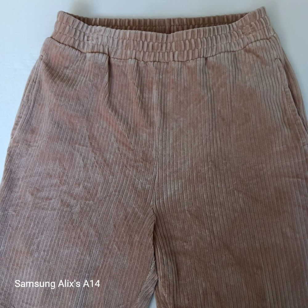 H&M Tan Corduroy High Rise Ankle Length Joggers Pant Size M Pockets